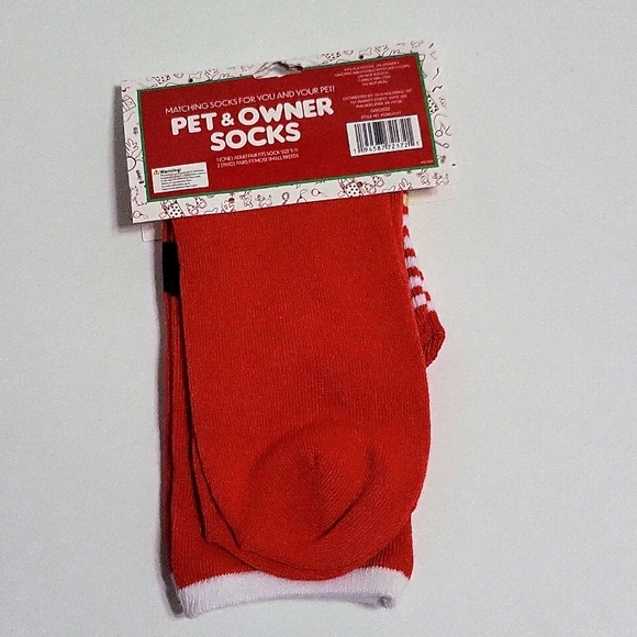 New Matching Holiday Pet Parent & Pet Socks - Picture 2 of 3